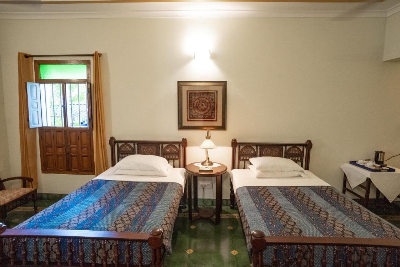 Hotel The Bangala Chettinad à Karaikkudi Extérieur photo