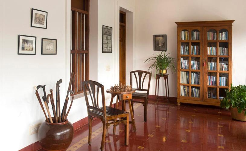 Hotel The Bangala Chettinad à Karaikkudi Extérieur photo